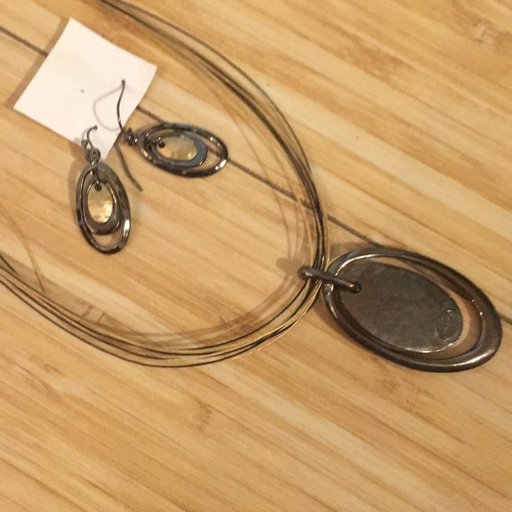 Necklace with earrings
